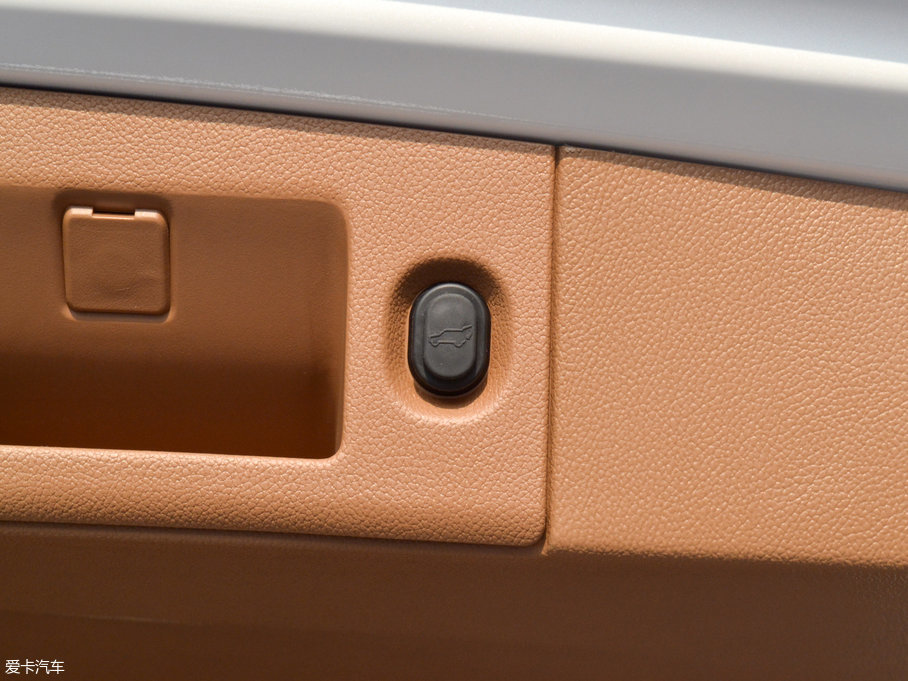 2017P׵ESCALADE ESVKL