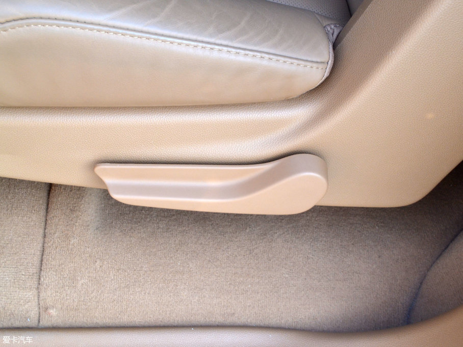 2017P׵ESCALADE ESVKL