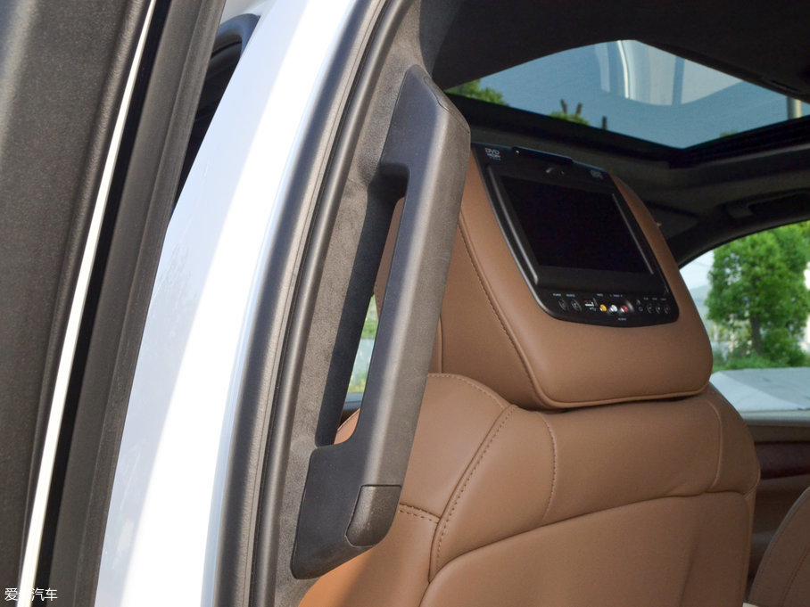 2017P׵ESCALADE ESVKL