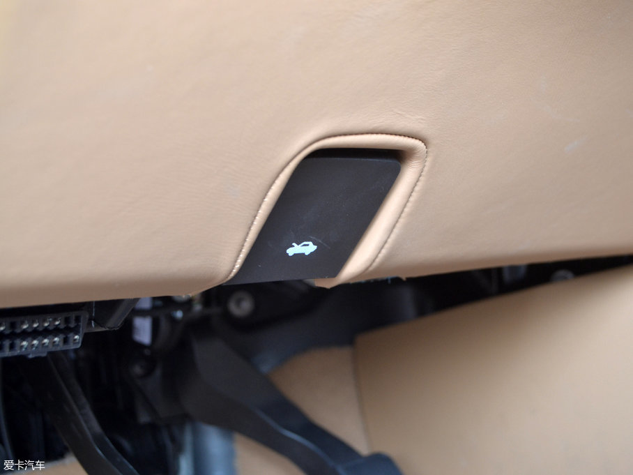 2017P׵ESCALADE ESVKL