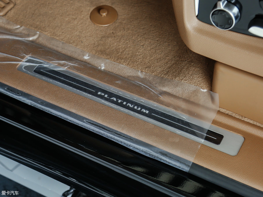 2017P׵ESCALADE ESVKL