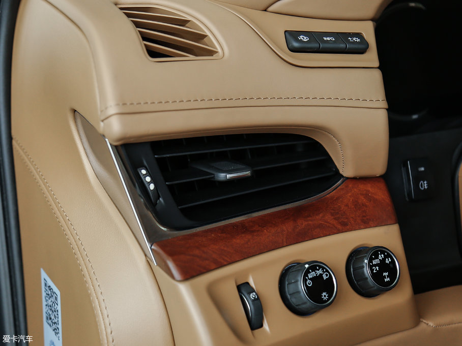 2017P׵ESCALADE ESVKL