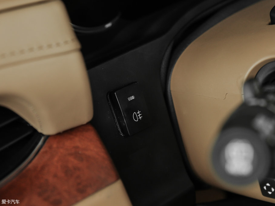 2017P׵ESCALADE ESVKL