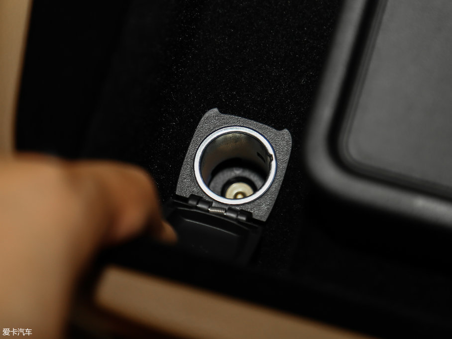 2017P׵ESCALADE ESVKL