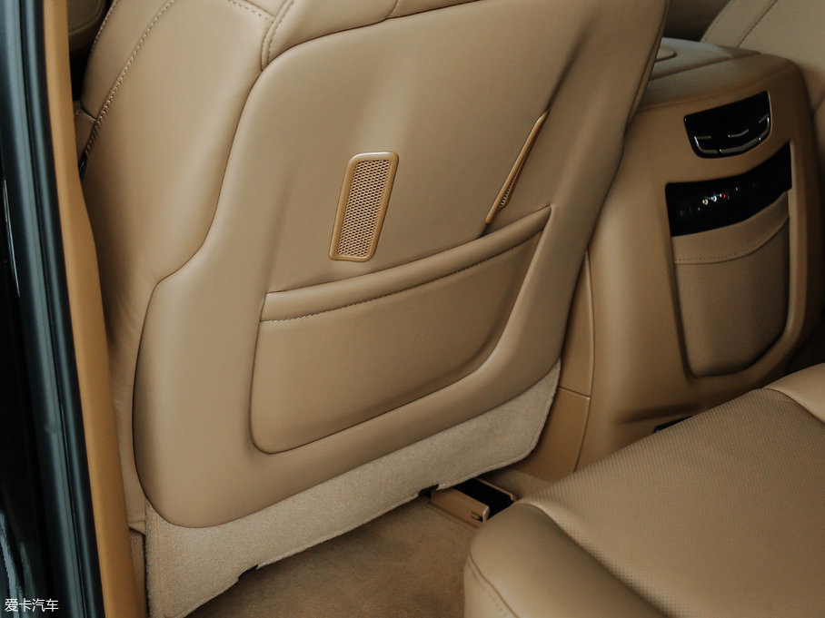 2017P׵ESCALADE ESVKL