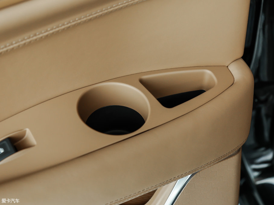 2017P׵ESCALADE ESVKL