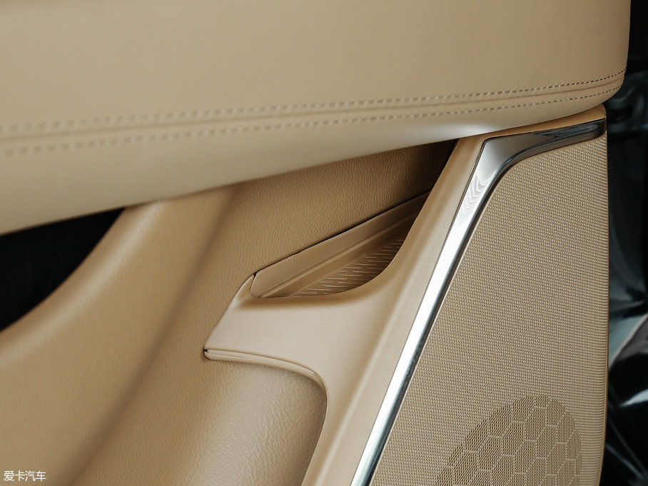 2017P׵ESCALADE ESVKL