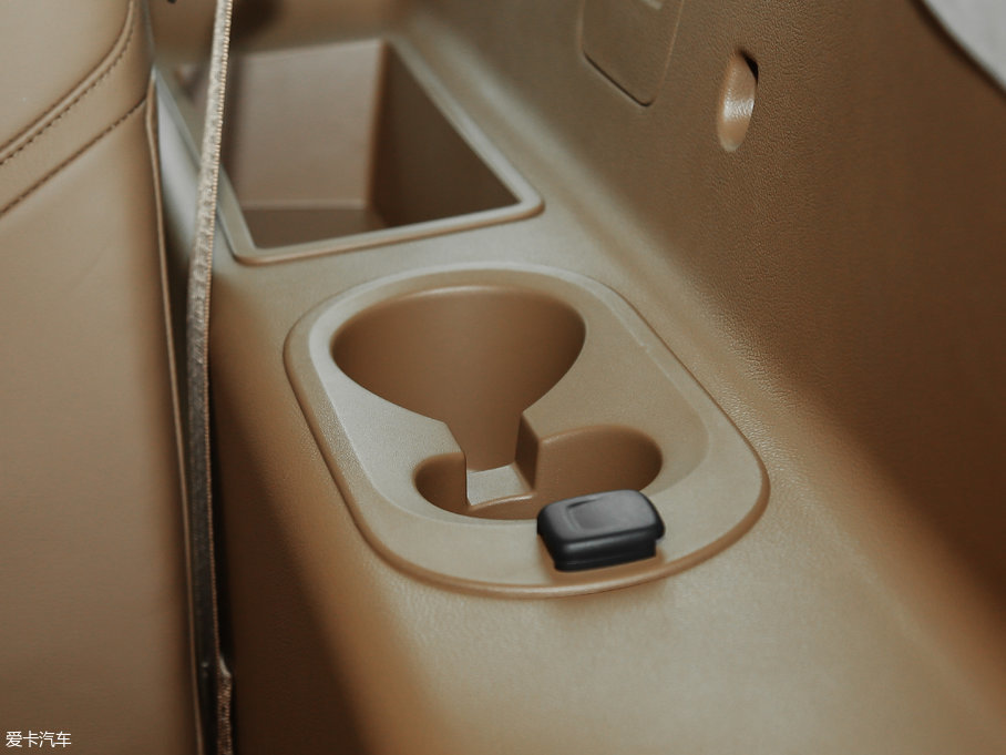 2017P׵ESCALADE ESVKL(zhng)