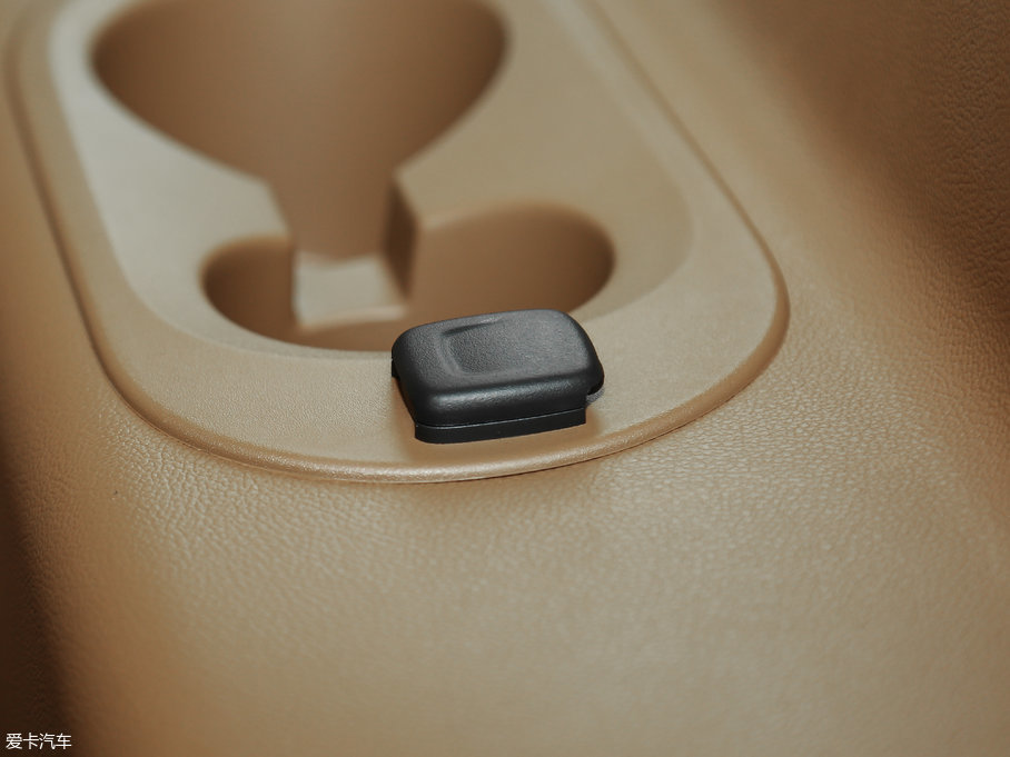 2017P׵ESCALADE ESVKL