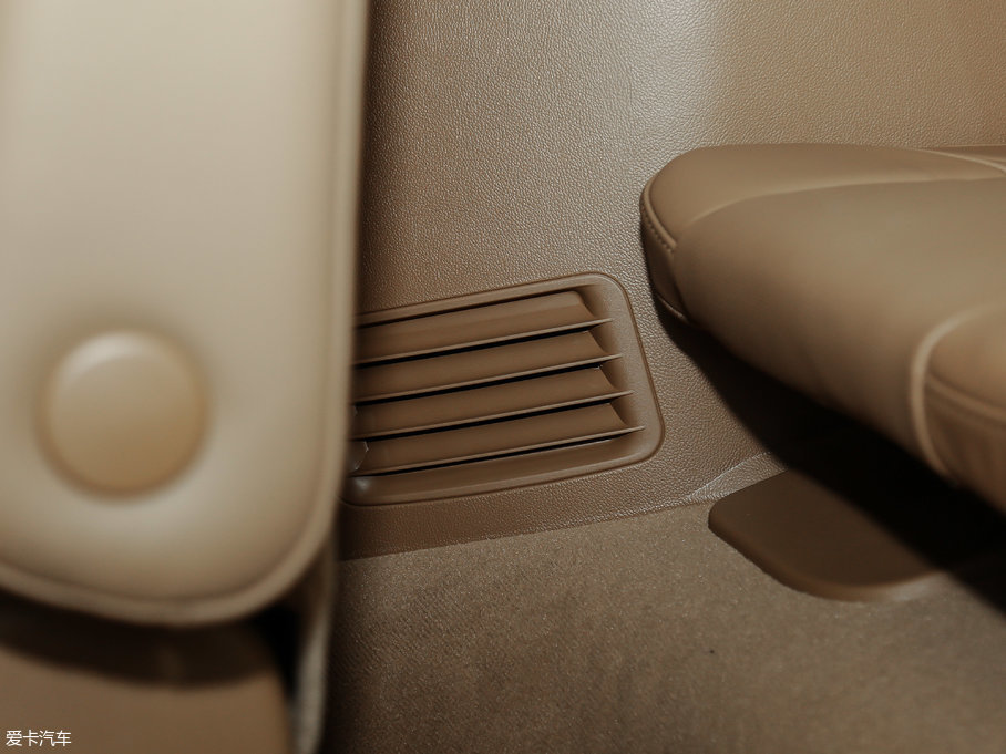 2017P׵ESCALADE ESVKL