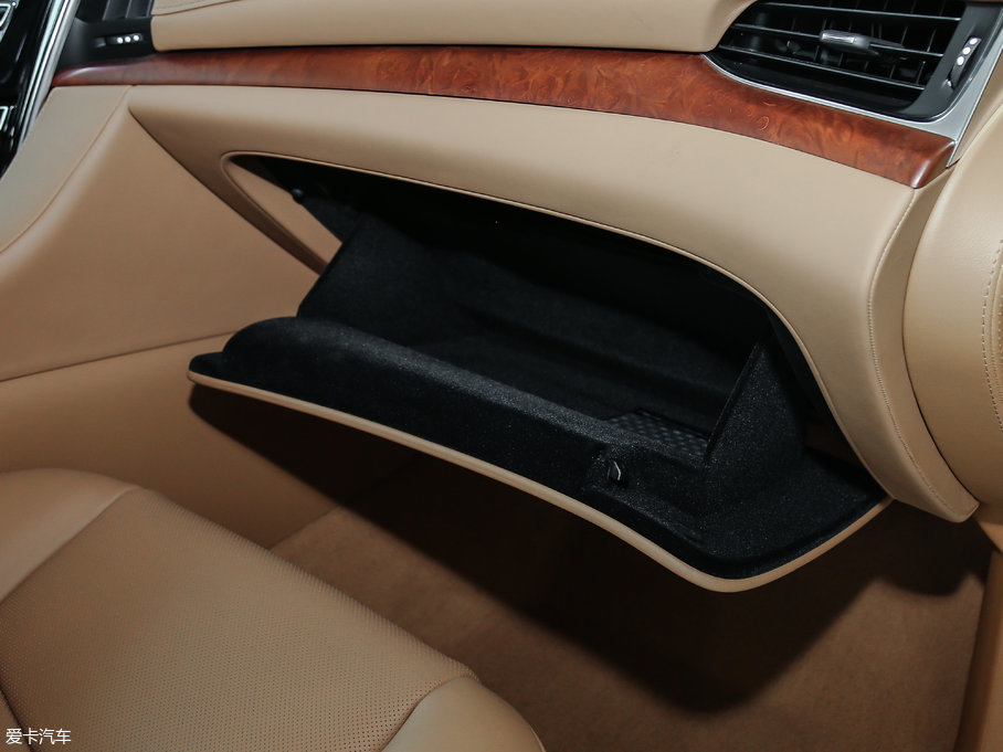 2017P׵ESCALADE ESVKL