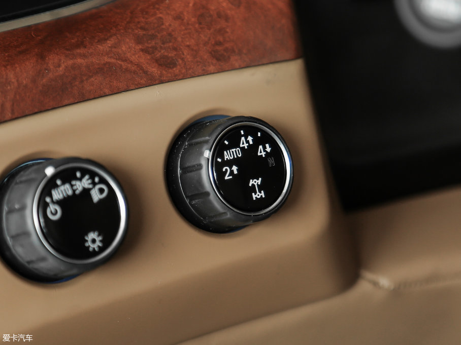 2017P׵ESCALADE ESVKL