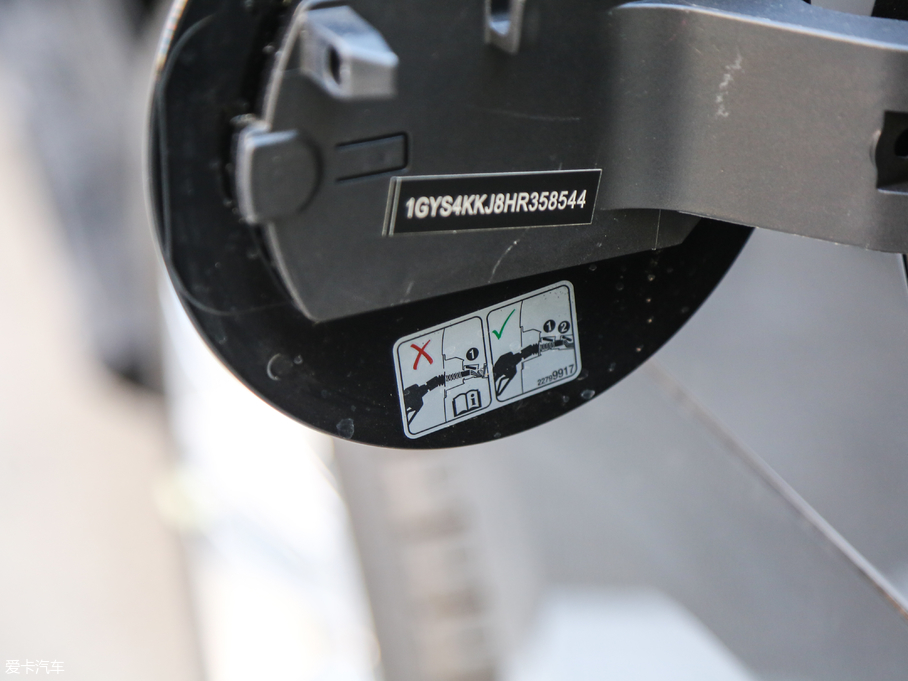 2017P׵ESCALADE ESVKL