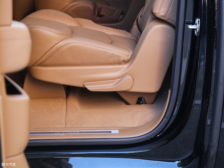 2017P׵ESCALADE ESVKL