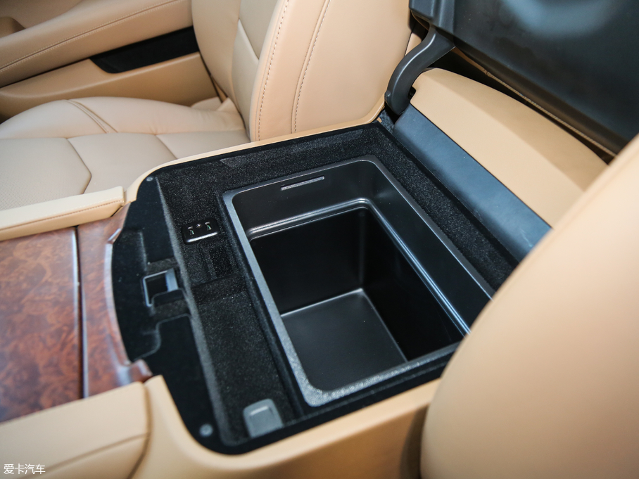 2017P׵ESCALADE ESVKL(zhng)