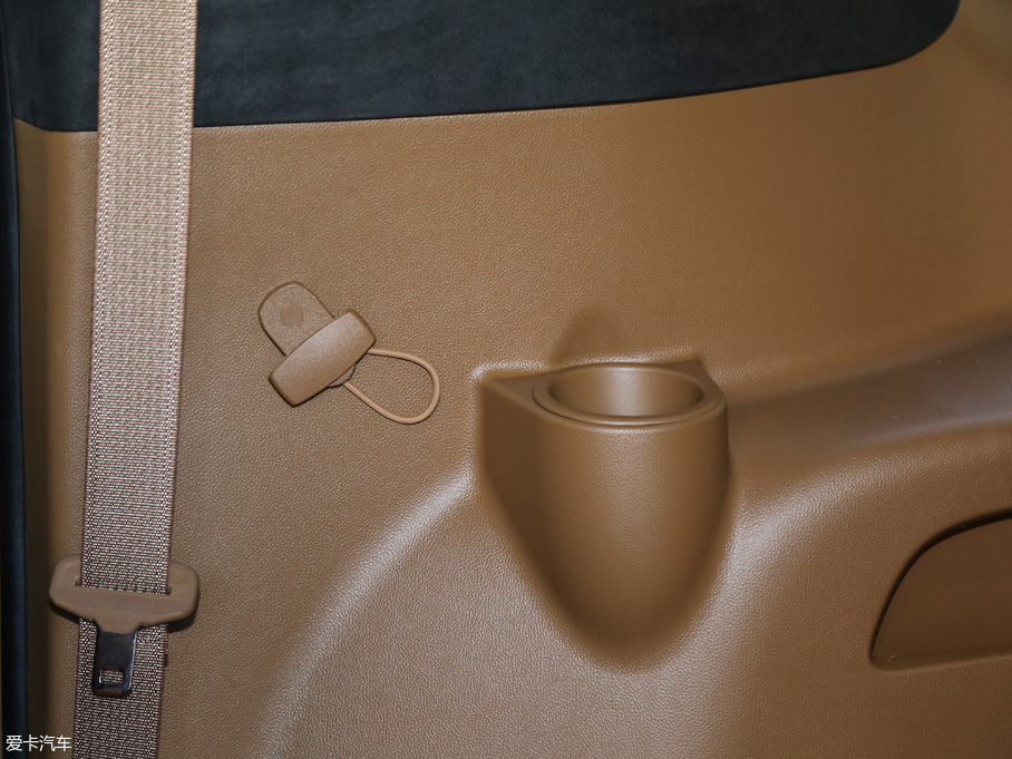 2017P׵ESCALADE ESVKL