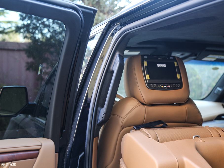 2017P׵ESCALADE ESVKL