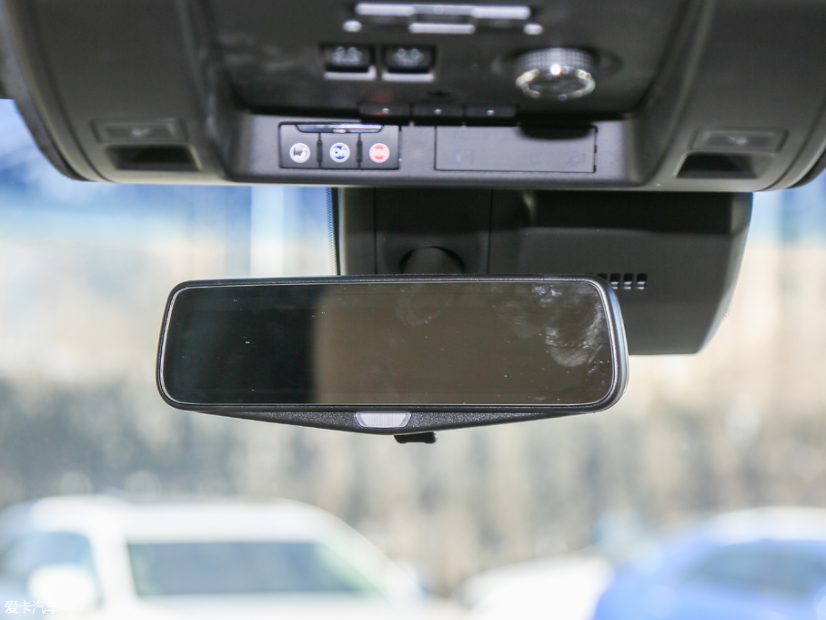 2017P׵ESCALADE ESVKL