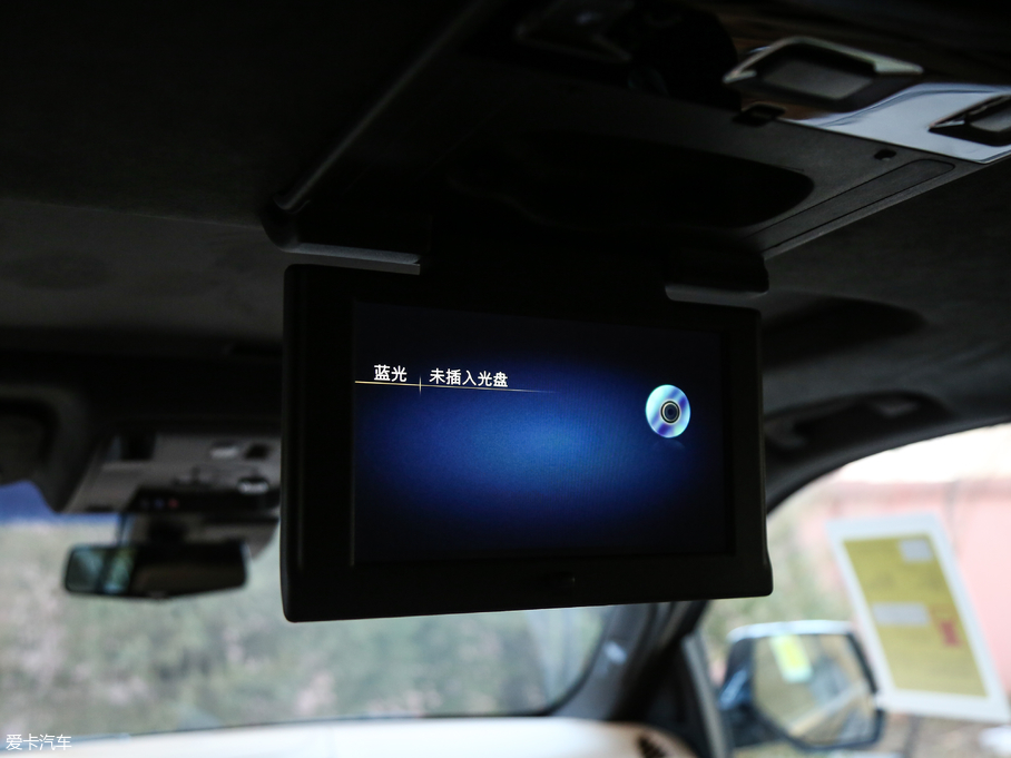 2017P׵ESCALADE ESVKL