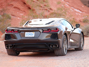 2020��C8 Stingray ���w���^