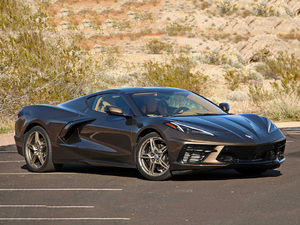 2020��C8 Stingray ���w���^