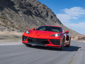 2020��C8 Stingray ���w���^