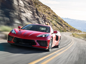 2020��C8 Stingray ���w���^