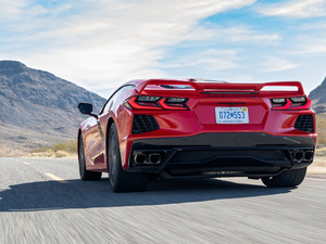 2020��C8 Stingray ���w���^