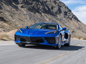 2020��C8 Stingray ���w���^
