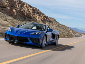 2020��C8 Stingray ���w���^