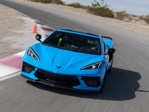 2020款C8 Stingray 整体外观