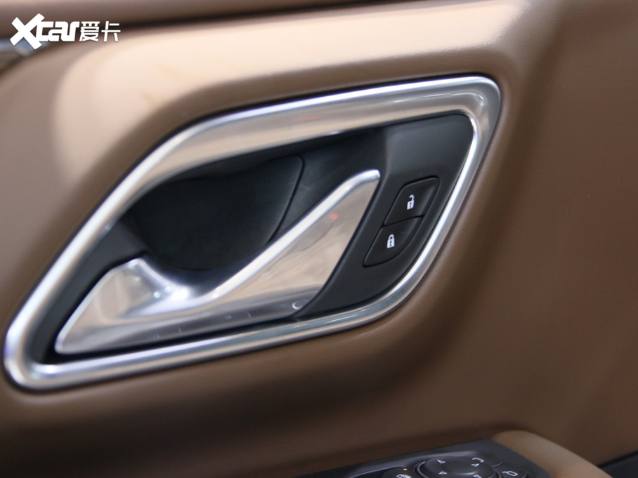 2020��Suburban ������