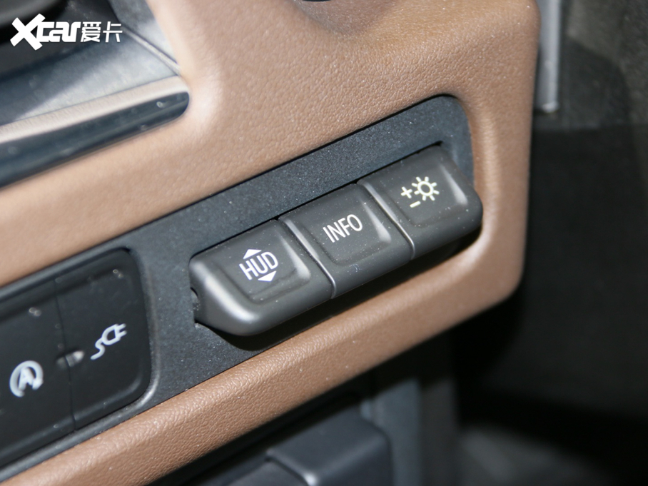 2020��Suburban ������