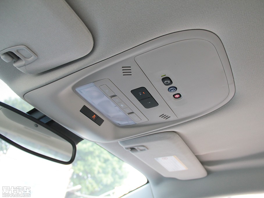 2012��VOLT���{�_ 1.4L ������늄�܇