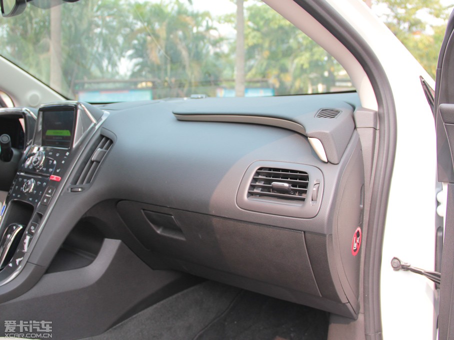 2012��VOLT���{�_ 1.4L ������늄�܇