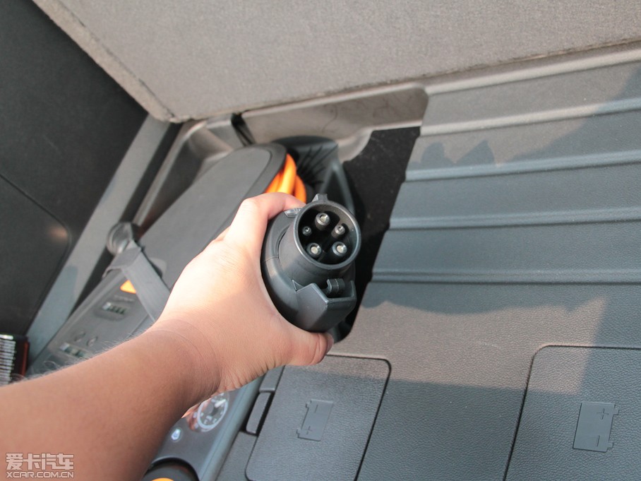 2012��VOLT���{�_ 1.4L ������늄�܇