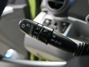 20111.0L SE AT п؅^(q)