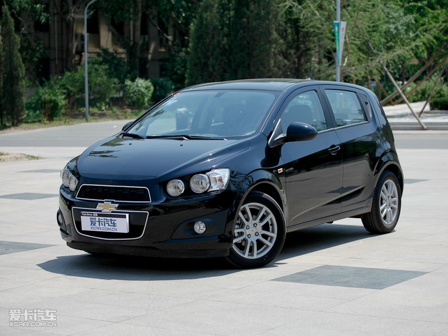 2011(i)ΨWɎ 1.6 SX AT