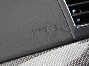 2011款2.4L 5座自动舒适版 中控区