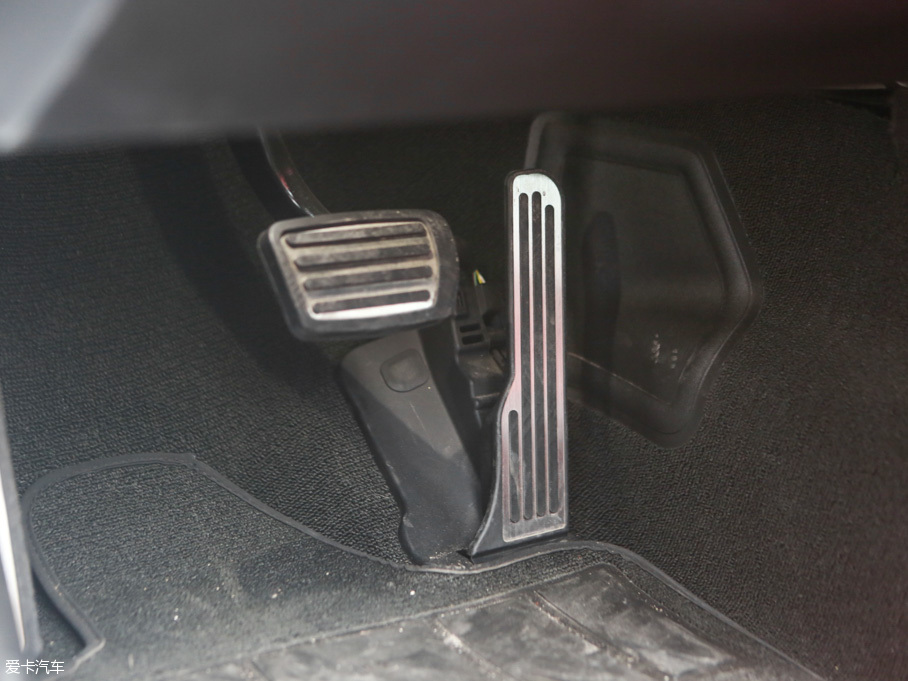 2014��Ơ��S�� C7 Stingray