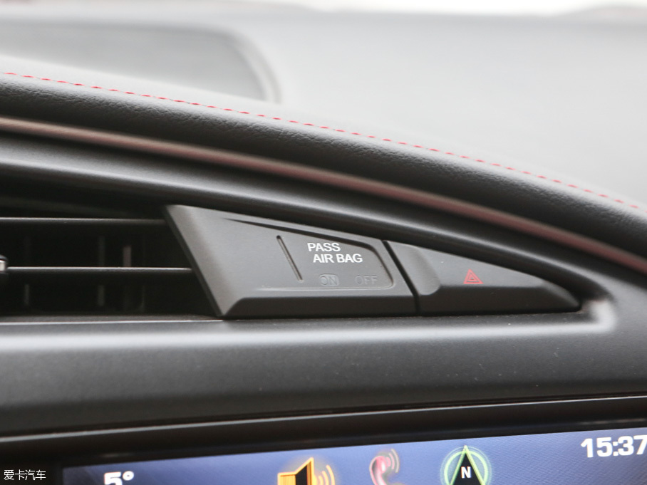 2014��Ơ��S�� C7 Stingray