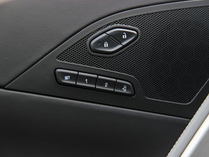 2014��C7 Stingray ���g����