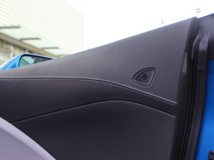 2014��C7 Stingray ���g����