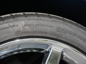 2014��C7 Stingray ݆̥�ߴ�