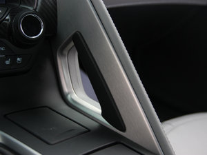 2014��C7 Stingray ���g����