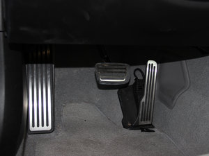 2014��C7 Stingray �п؅^