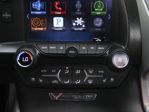 2014��C7 Stingray �п؅^