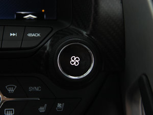 2014��C7 Stingray �п؅^