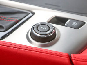 2014��C7 Stingray ���g����