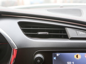 2014��C7 Stingray ���{���L��